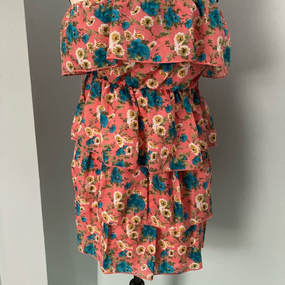 Floral ruffle dress - Picture 2 of 10